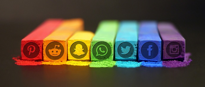 social-media-chalks-embossed-icons-1.jpg